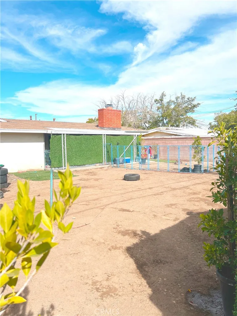 1634 Sweetbrier, Palmdale, California 93550 home-pic-15